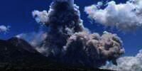 Gunung Merapi Erupsi, Luncurkan Awan Panas Berstatus Siaga, Hujan Abu sampai ke Magelang hingga Boyolali