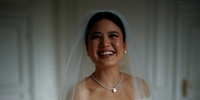 Outfit Valencia Tanoe Foto Prewedding dengan Set Blazer Jutaan Rupiah