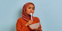 5 Asupan yang Bantu Redakan Kembung Setelah Makan Santan
