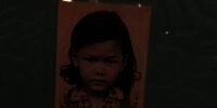 Anak Perempuan Ini Jadi Pemain Film Terkenal dan Baru Menikah dengan Bule Ganteng, Coba Tebak?