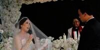 Baru Menikah Kena Musibah, Tina Toon Kehilangan Cincin Nikah