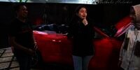 Perdana Ngonten di Youtube Tanpa Hijab, Nathalie Holscher Pamer Mobil Sport Baru Miliknya