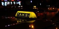 Sudah Mau Bayar Tapi Uang Kurang, Penumpang Dibuat Terharu dengan Kebaikan Sopir Taksi