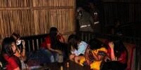 Pulang Haji, Jemaah Wanita Pemilik Warung di Kalimantan Ditangkap Polisi, Diduga Sediakan Layanan 'Tambahan' Bertarif Rp300 Ribu