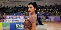 Gaya Maria Vania saat Ikutan Lomba Lari, Malah Bikin Salfok, Sempat Terjatuh...
