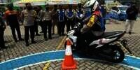 Polisi Resmi Hapus Lintasan Angka 8 dan Zig-zag Ujian Praktik SIM C, Diganti Jalur Huruf S