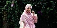 3 Look Makeup Soft Chic Pink Favorit Anisa Rahma