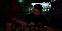 Momen Emak-Emak Nyomot Gorengan Food Vlogger Nex Carlos, Bikin Ngakak Melihatnya