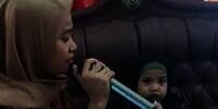 Viral, Ekspresi Balita Ikuti Bacaan Alquran Ibunya