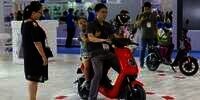 Bulan Depan Semua Orang Bisa dapat Subsidi Motor Listrik, Cuma Modal KTP