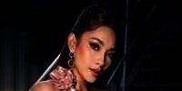 Riasan Latin Sulap Wajah Dinda Kirana Jadi Jennifer Lopez
