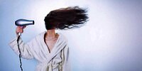 Pola Hidup Tidak Sehat Bisa Sebabkan Rambut Rontok, Ini Penjelasannya