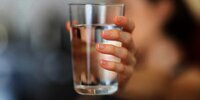 Pentingnya Air Minum Berkualitas untuk Tumbuh Kembang Anak