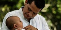 Peran Dahsyat Para Ayah, Bisa Hempas Risiko Baby Blues Bunda