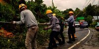 PLN Percepat Pemulihan Jaringan Listrik di 3 Wilayah Bencana