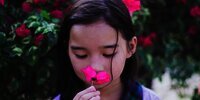 Social Contagion: Mengapa Tren Memakai Parfum Bisa Ikut Menyebar di Kalangan Anak SD?