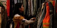 Thrifting Favorit Gen Z, Tonjolkan Personal Style dan Ekonomi Sirkular