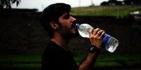 Air Dingin atau Suhu Ruang, Mana yang Lebih Baik untuk Kesehatan?