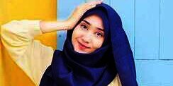 Jilbab Praktis Ala Dian Pelangi