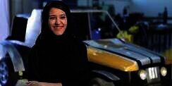 Mahasiswi Cantik Arab Bikin Mobil Khusus Penyandang Cacat