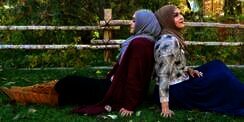Tips Hijabers Memadukan Sepatu dengan Busana Muslim
