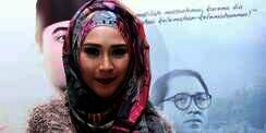 Hijabers Berwajah Bulat? Jangan Khawatir, Ini Solusinya..