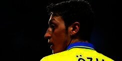 Tanding saat Ramadan, Mesut Ozil Izin Tidak Puasa