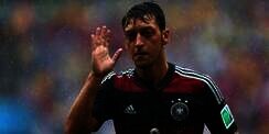 Mesut Ozil Sumbang Gaza Rp 7 Miliar?