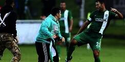 Protes Invasi Gaza, Tim Sepakbola Israel Diserang