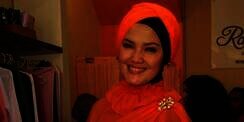 Ratih `Sang`: Fashion Cantik Saat Lebaran