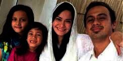Selebritis Pamer Foto Lebaran di Sosial Media