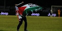Bendera Palestina Berkibar di Laga Juventus vs ISL All Stars
