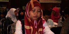 Perjuangan Hijaber Anak Kondektur Diterima Kuliah Kedokteran