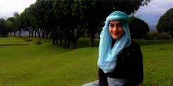 Putuskan Berhijab, Si Cantik Ashry Panen Cacian