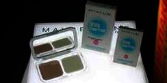 Bedak `Superfresh` untuk Wanita Aktif
