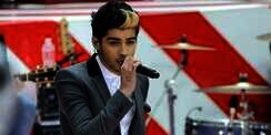 Aksi Panggung si Tampan Personel `One Directions`
