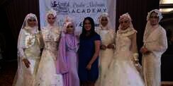 Hijabers Bergaya `Princess` di Pelaminan