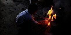 Nasib Bocah Keturunan HIV/AIDS, Sendiri Hadapi Dunia