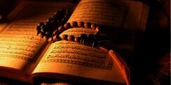 Dokter Ini Temui Pengobatan Alami Melalui Sujud Salat