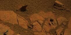 Bola Sepak Ditemukan di Planet Mars