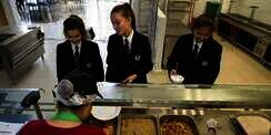 Tiap Hari, 2 Pengusaha Belia Ini Sumbang 1.000  Makanan Sehat