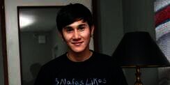 Makna Kurban Vino Bastian: Berbagi Tak Akan Rugi