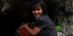 Dibuang ke Hutan, Gadis 5 Tahun Ini Hidup Bersama Kera
