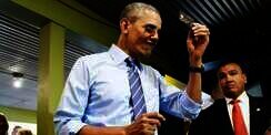 Saat Kartu Kredit Obama Ditolak Restoran