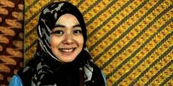 Doa Ibu, Motivasi Hijaber Ini Jadi Lulusan Terbaik