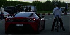 Adu Balap, Ferrari `Keok` Lawan Sepeda Ontel