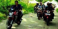 Foto Menteri Susi 'Geber' Motor Laki saat Blusukan
