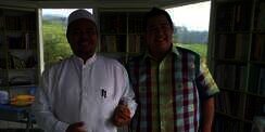 Foto Habib Rizieq FPI Gandeng Pendeta Pukau Netizen