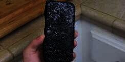 Cara Baru `Siksa` iPhone 6, Dimasak dengan Coca-Cola Mendidih