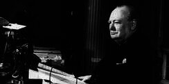 Saat Winston Churchill Dilarang Masuk Islam